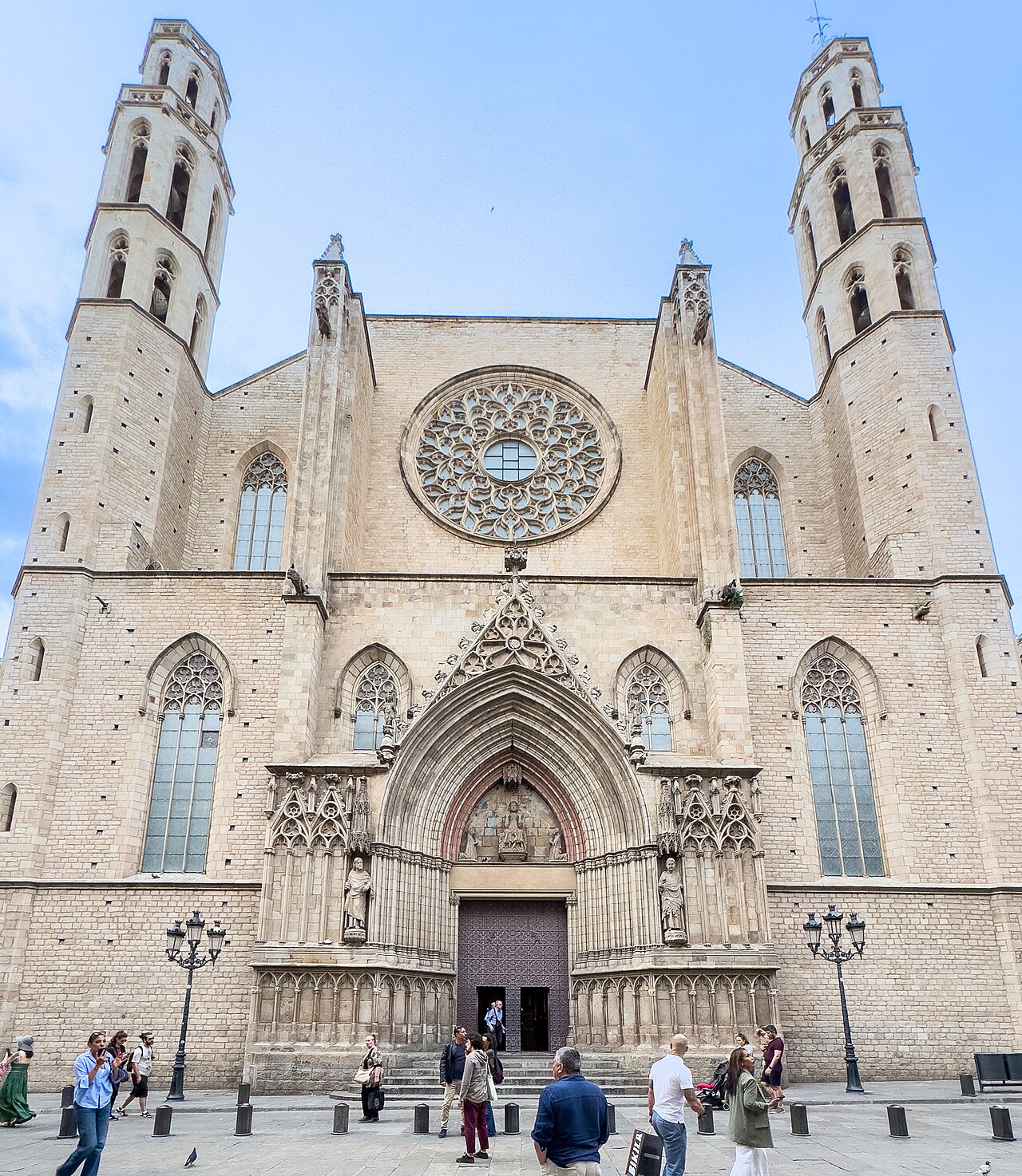 Fachada de Basílica de Santa Maria del Pi
